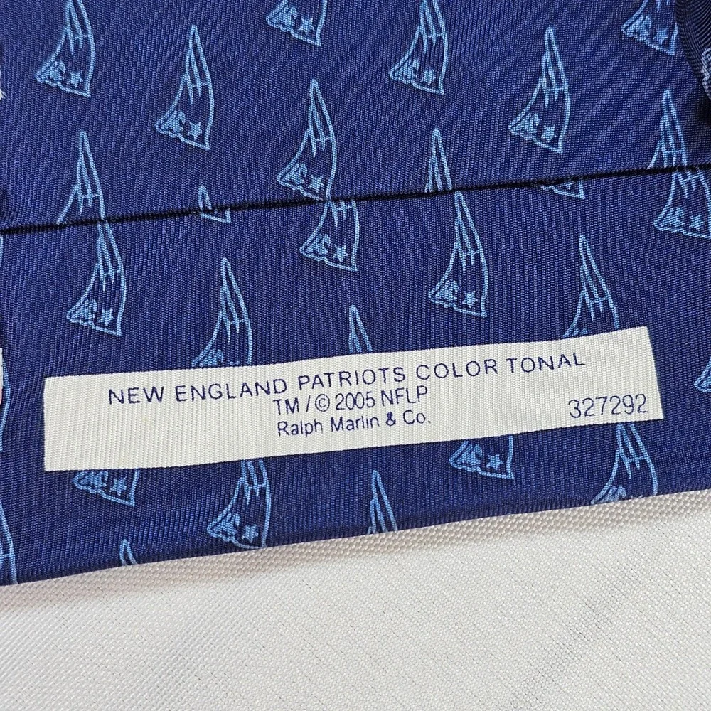 NFL New England Patriots Ralph Marlin Navy Blue Tonal Logo Silk Necktie USA Made